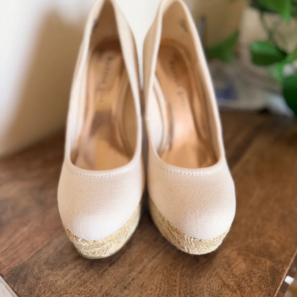 Madden Girl measurements heel